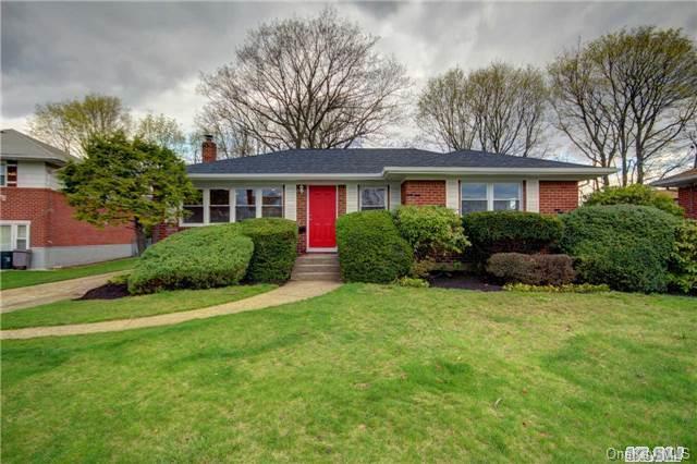 1 of 1 - 3861 Green Place, Bethpage, NY