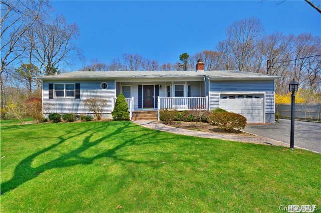 1 of 1 - 16 White Birch Trail, East Quogue, NY