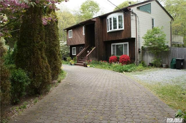 1 of 1 - 17 Roberts Road, Shirley, NY