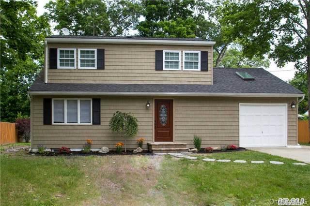 1 of 1 - 5 Minerva Lane, Centereach, NY