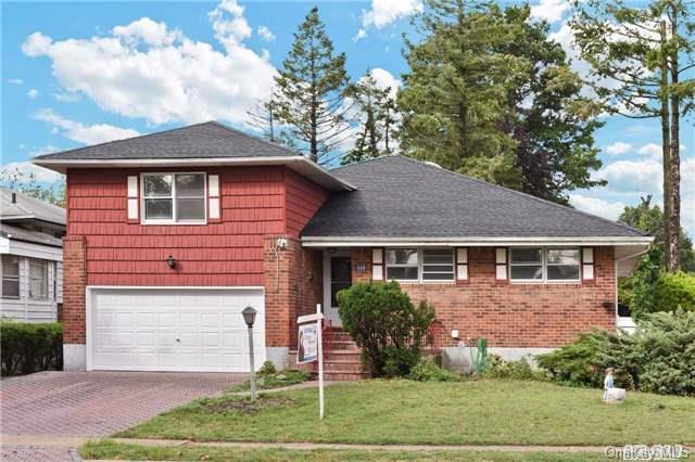 1 of 1 - 889 Glenridge Avenue, North Woodmere, NY