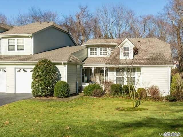 1 of 1 - 10 Victorian Court, Huntington, NY