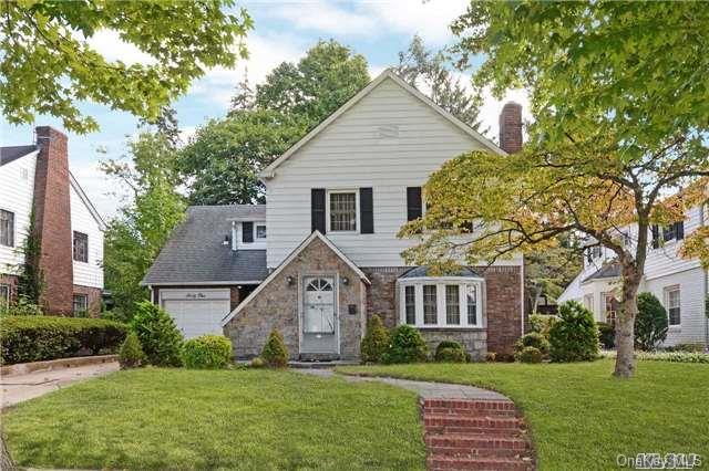 1 of 1 - 61 Knollwood Road, Rockville Centre, NY