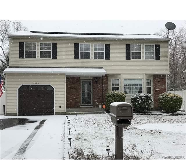 1 of 1 - 76 Breston Drive, Shirley, NY