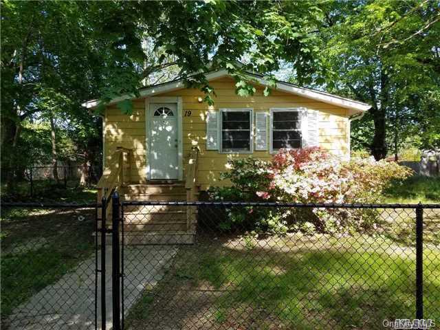 1 of 1 - 19 Grove Road, Mastic Beach, NY