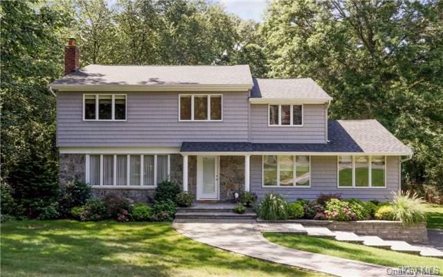 1 of 1 - 28 Dogwood Drive, Smithtown, NY