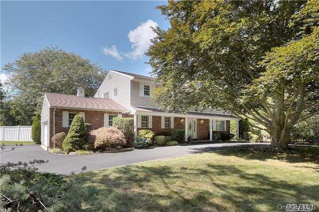 1 of 1 - 27 Old Brook Road, Dix Hills, NY