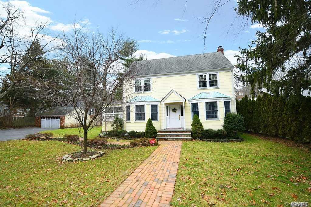 1 of 1 - 15 Irving Drive, Woodbury, NY