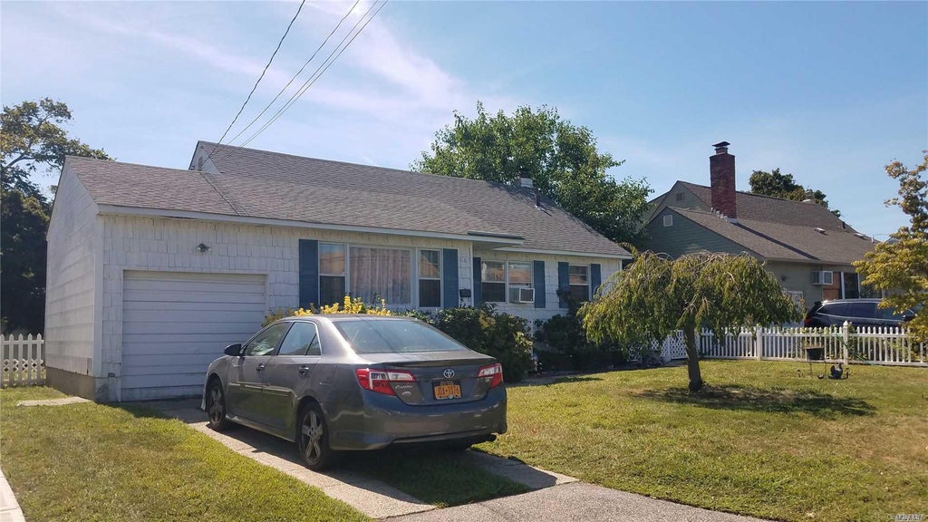 1 of 1 - 116 Bedell St., West Babylon, NY