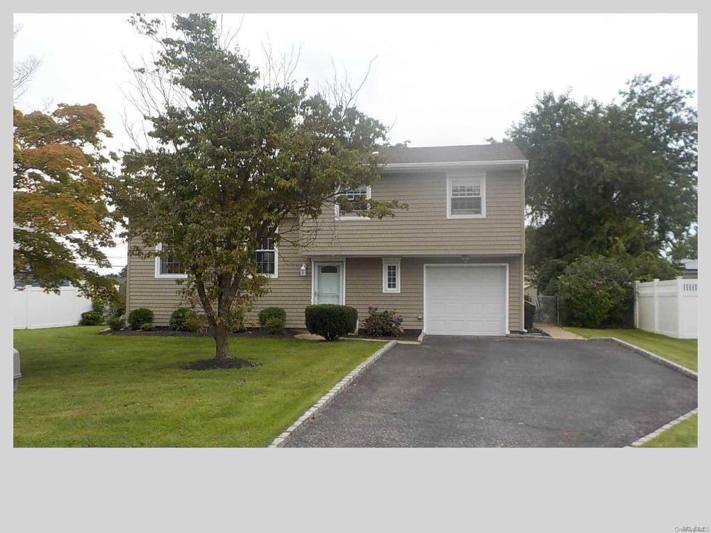 1 of 1 - 177 Blue Point Road, Holtsville, NY