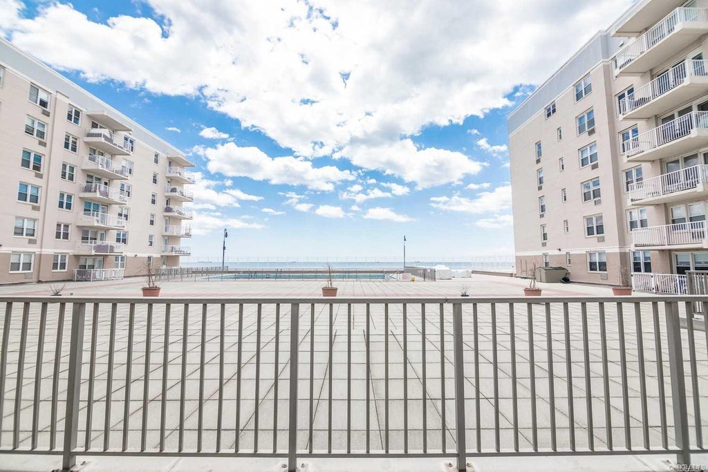 1 of 1 - 522 Shore Road 1jj, Long Beach, NY