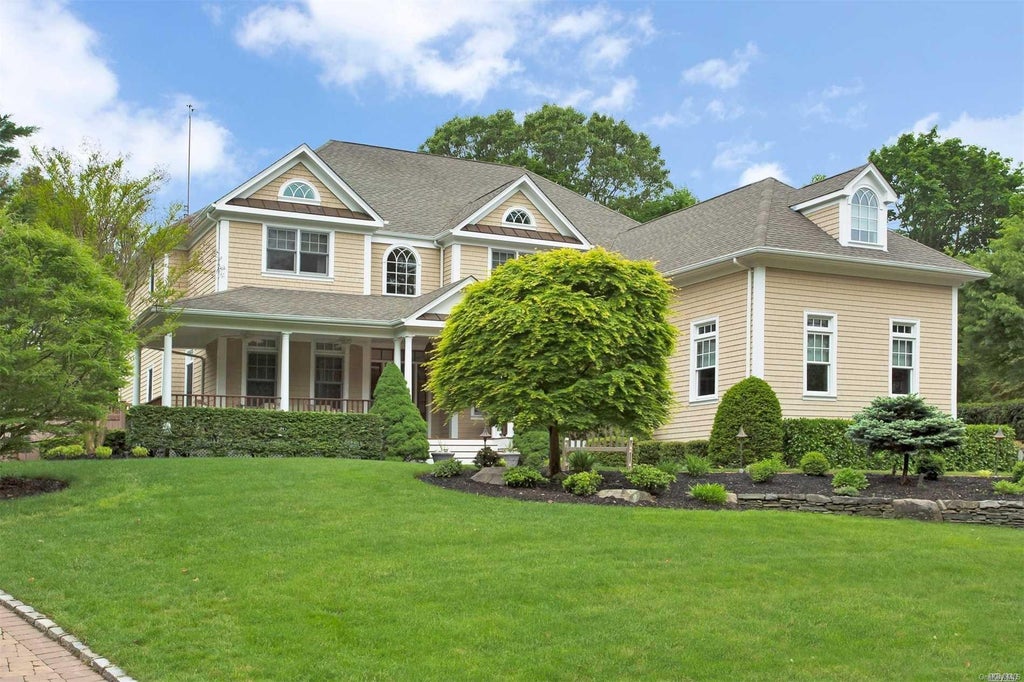1 of 1 - 193 Huntington Bay Road, Huntington, NY
