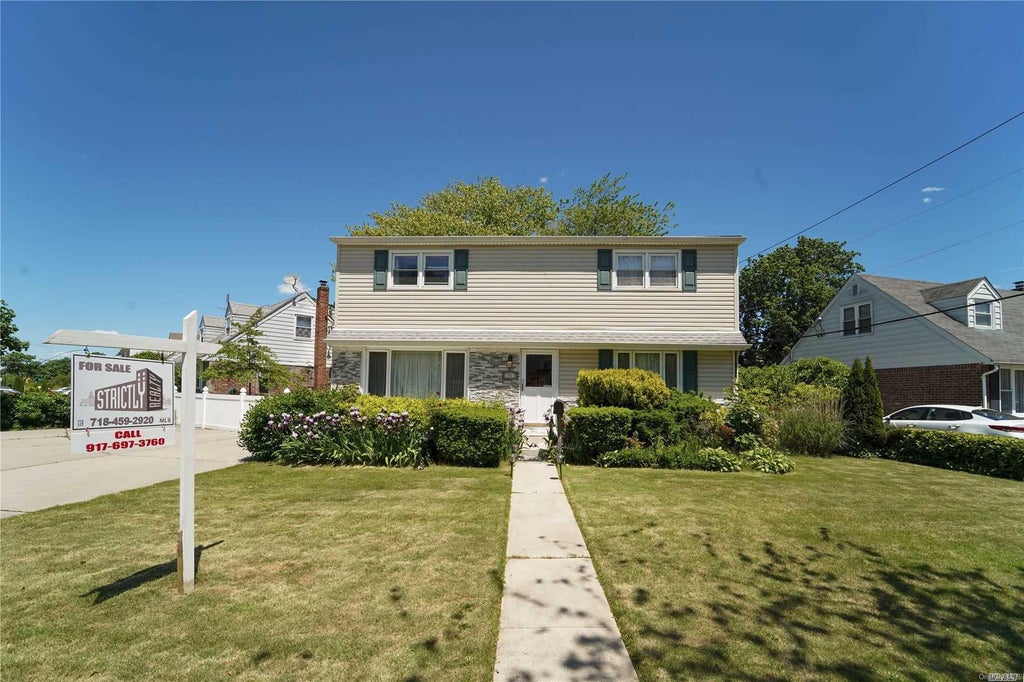 1 of 1 - 141 Bellmore Road, East Meadow, NY