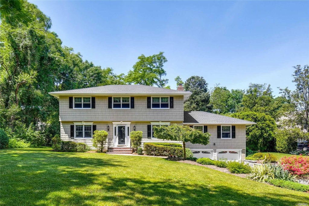 1 of 1 - 3 Bay Hills Court, Huntington, NY