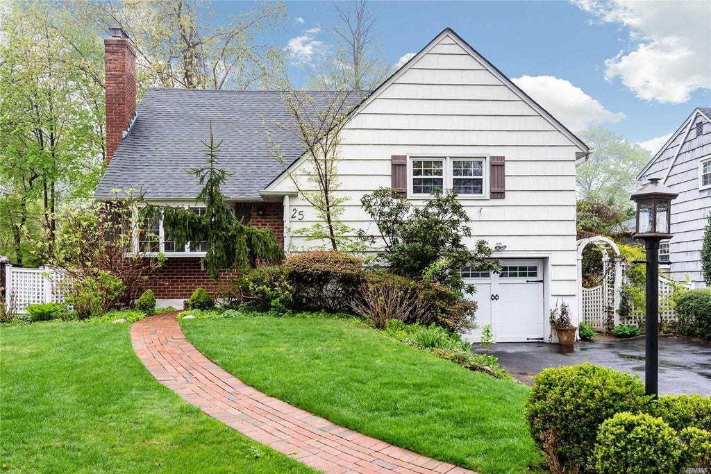 1 of 1 - 25 Salem Lane, Port Washington, NY