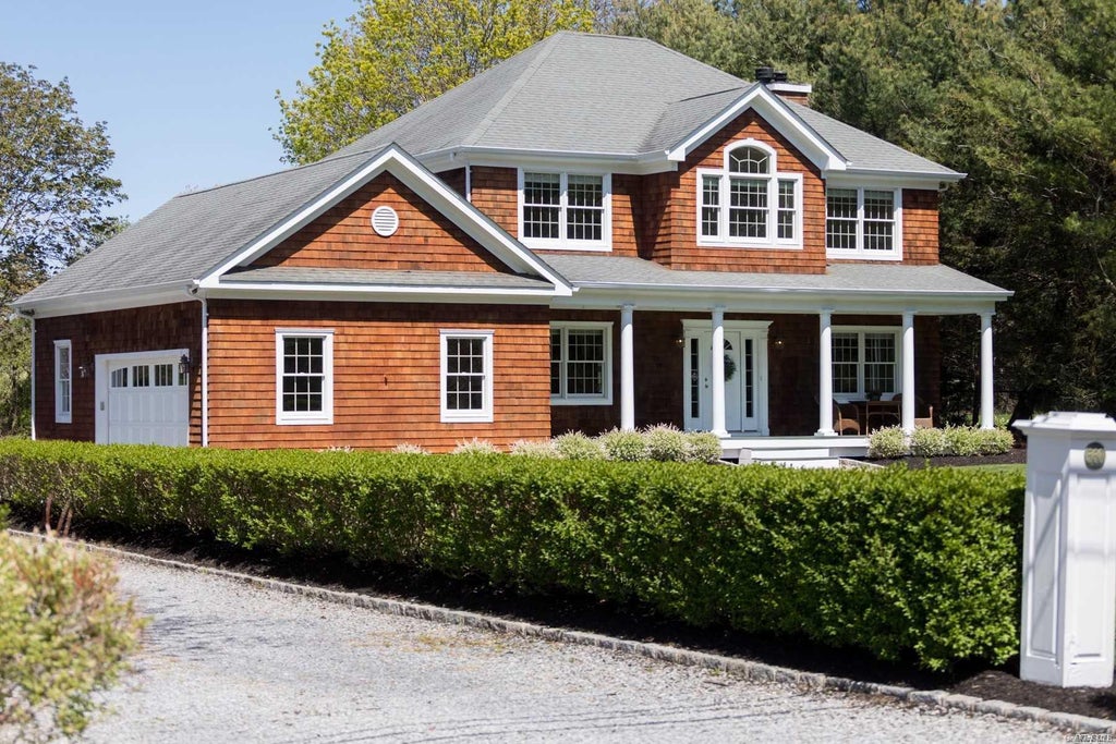 1 of 1 - 560 Kenneys Road, Southold, NY
