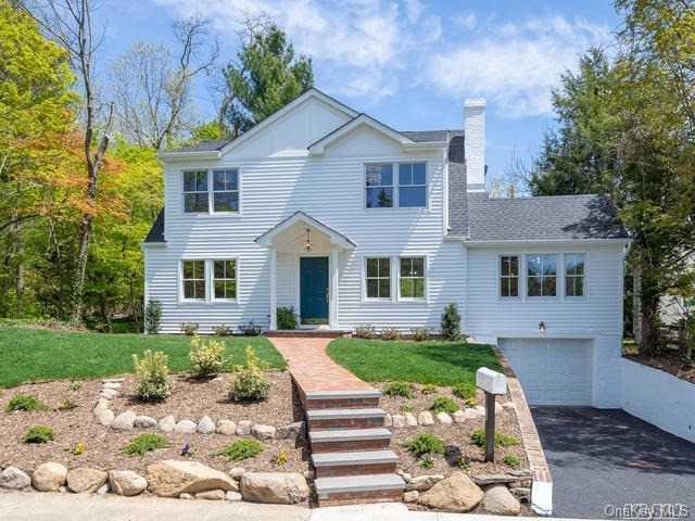 1 of 1 - 72 Le Britton, Locust Valley, NY