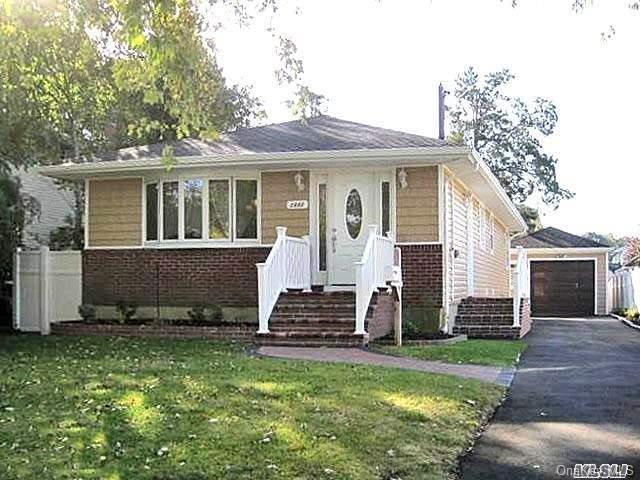 1 of 1 - 2682 Natta Boulevard, Bellmore, NY