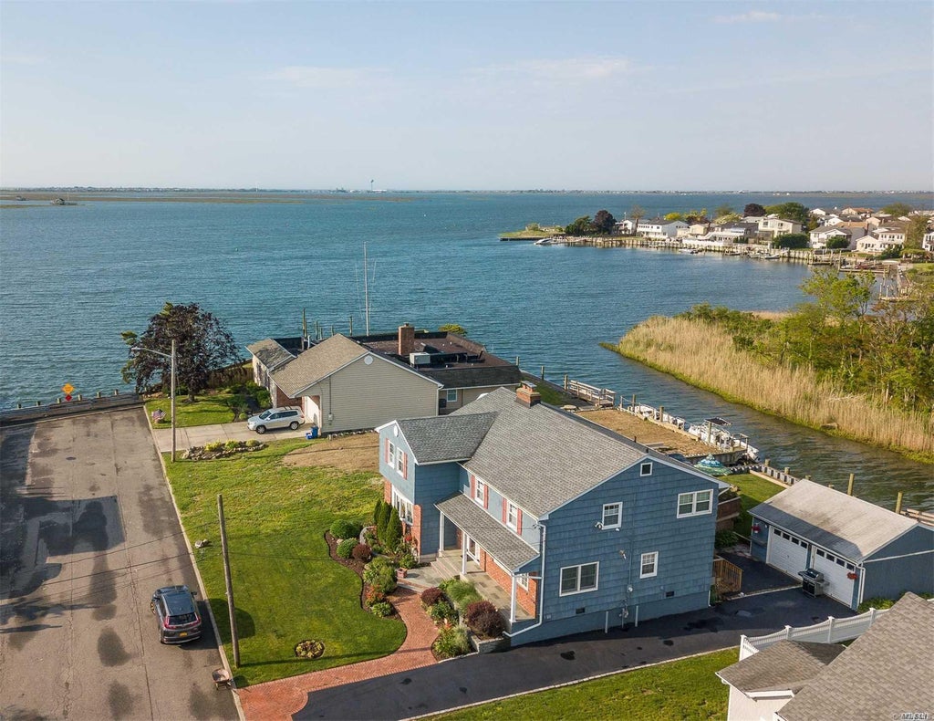 1 of 1 - 3514 Colony Drive, Baldwin Harbor, NY