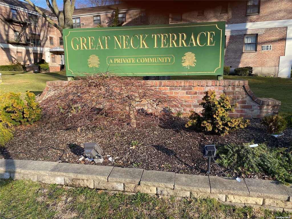 1 of 1 - 3 West Mill Drive # 5c, Great Neck, NY