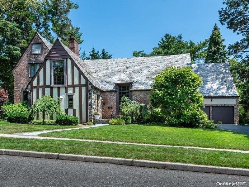 1 of 1 - 1 Dorset Road, Great Neck, NY