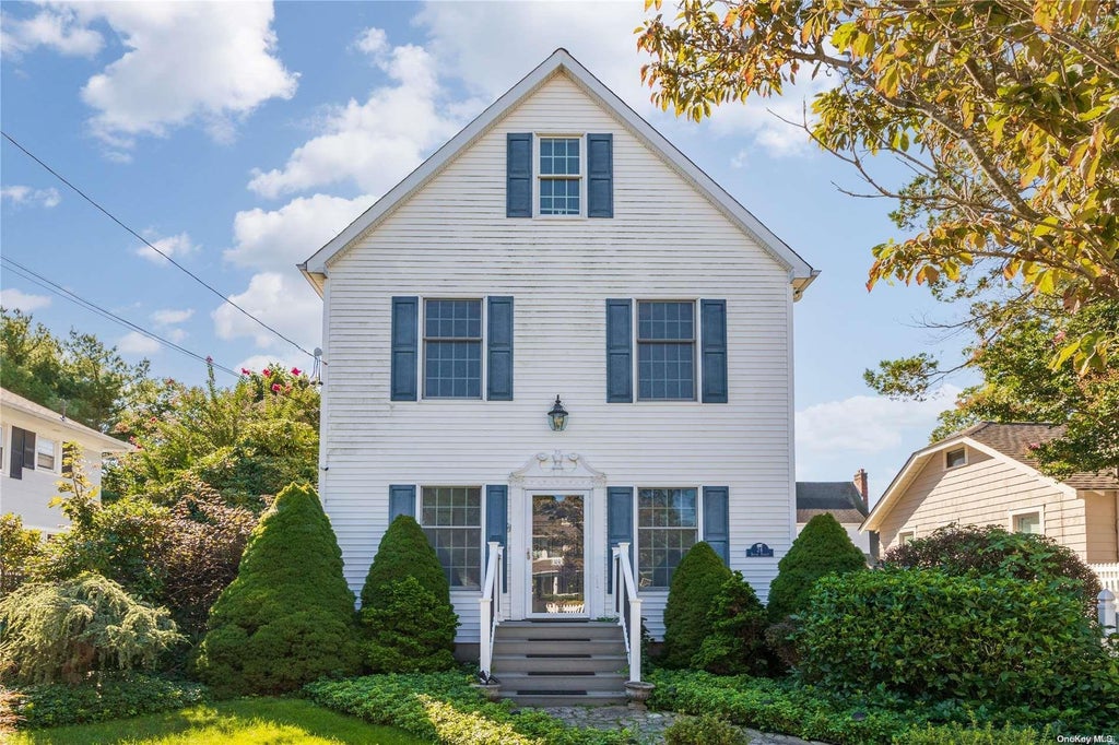 1 of 1 - 24 Brook St., Sayville, NY