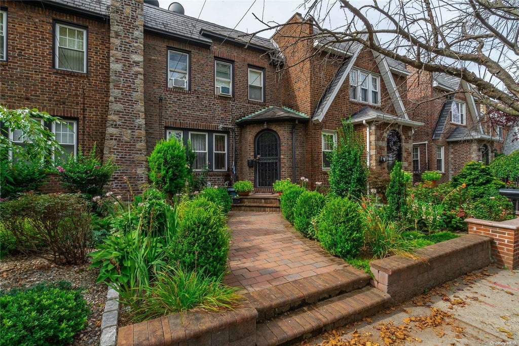1 of 1 - 146-16 20th Road, Whitestone, NY