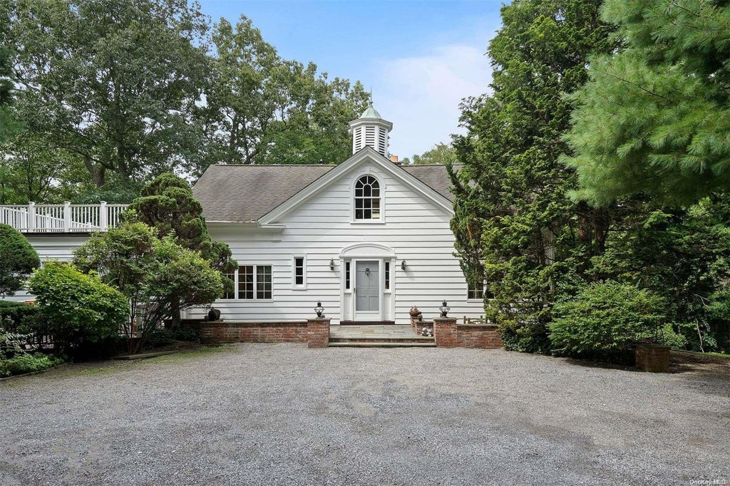 1 of 1 - 1410 Ridge Road, Laurel Hollow, NY