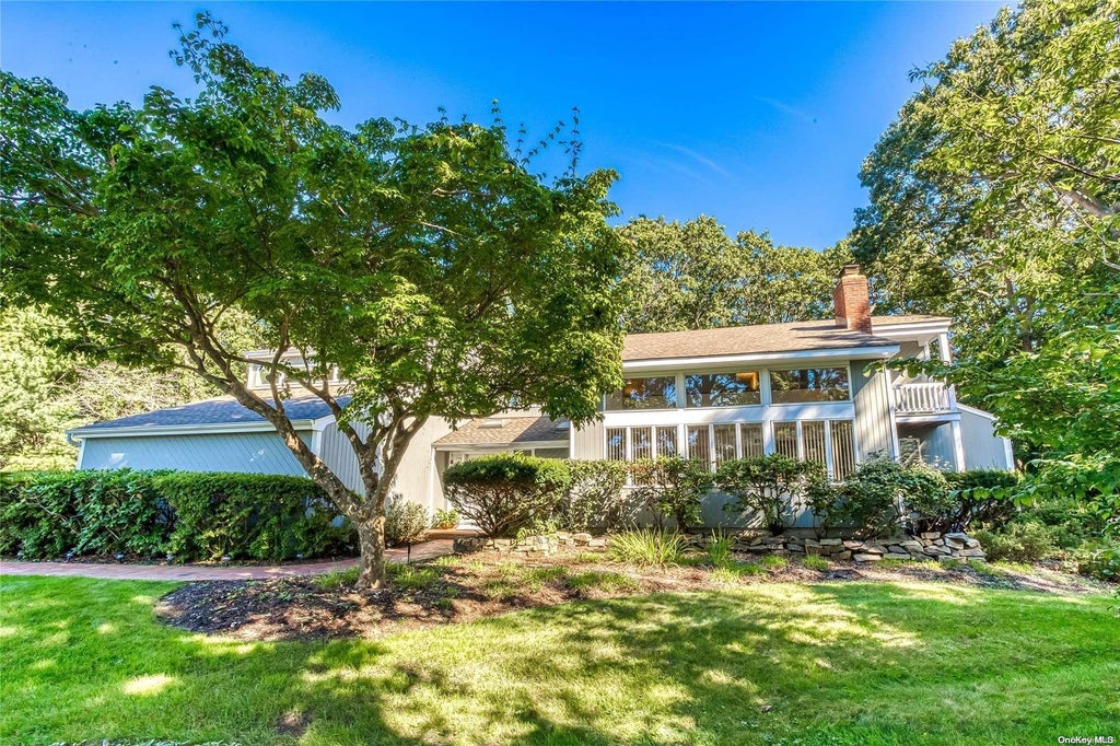 1 of 1 - 1 Dune Court, Setauket, NY