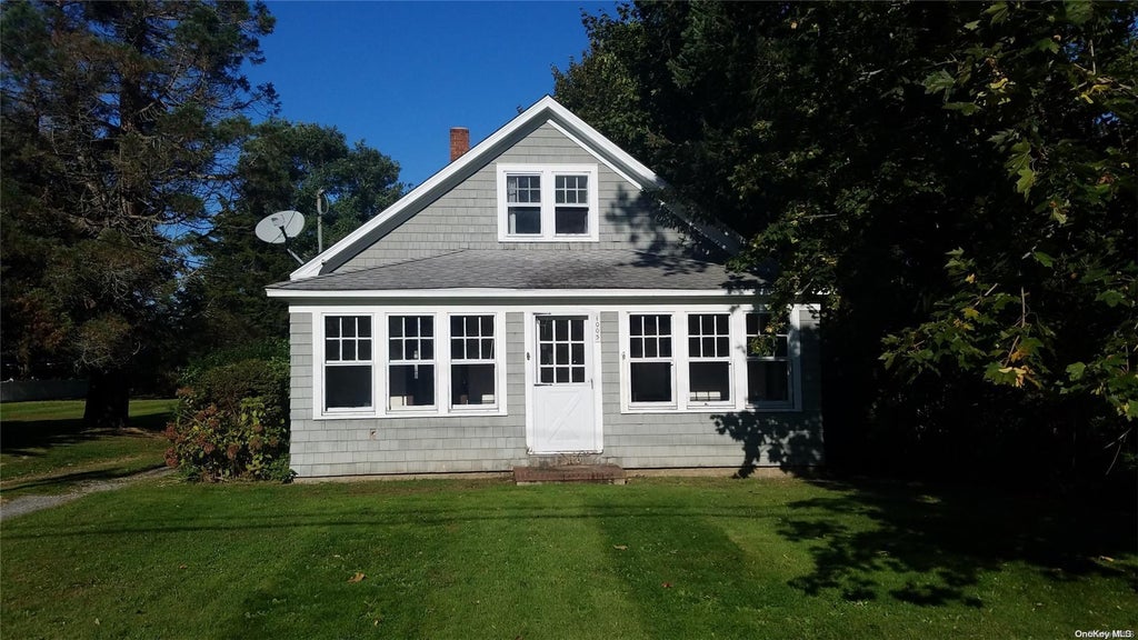 1 of 1 - 1005 Pequash Avenue, Cutchogue, NY
