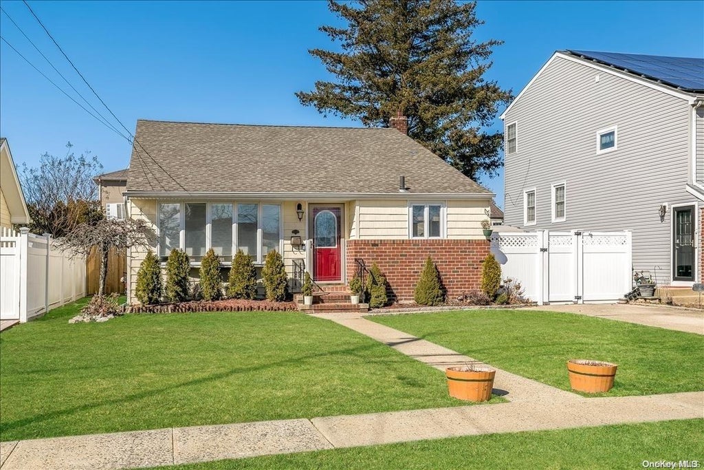 1 of 1 - 354 Grand Boulevard, Massapequa Park, NY