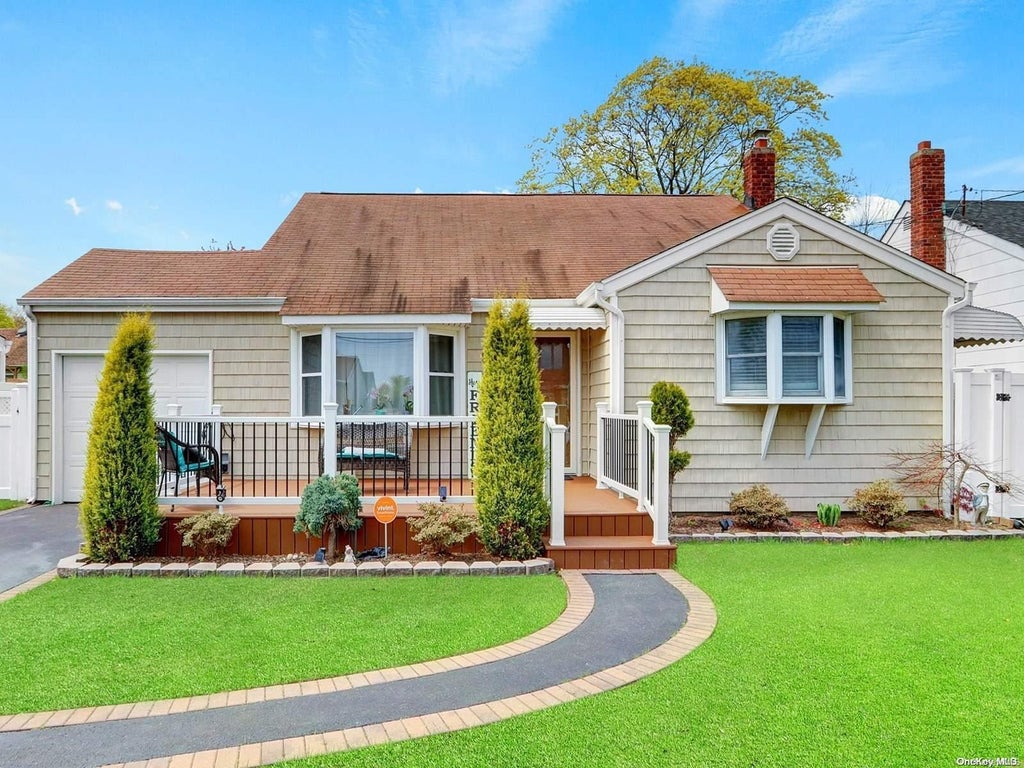 1 of 1 - 78 20th St., Deer Park, NY