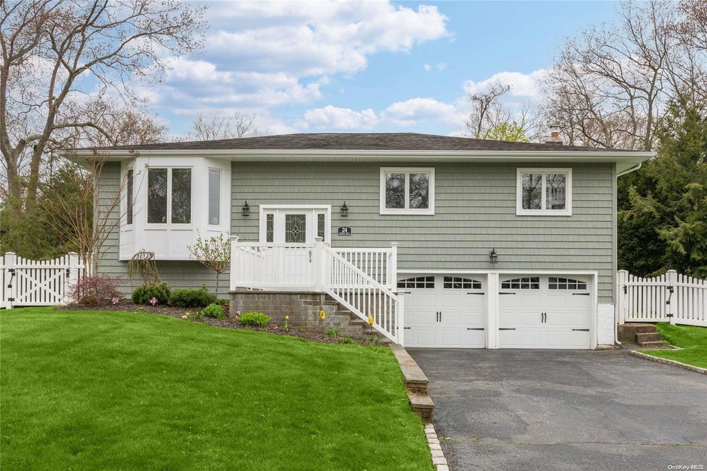 1 of 1 - 24 Rainbow Drive, Hauppauge, NY