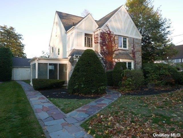 1 of 1 - 61 Canterbury Road, Rockville Centre, NY