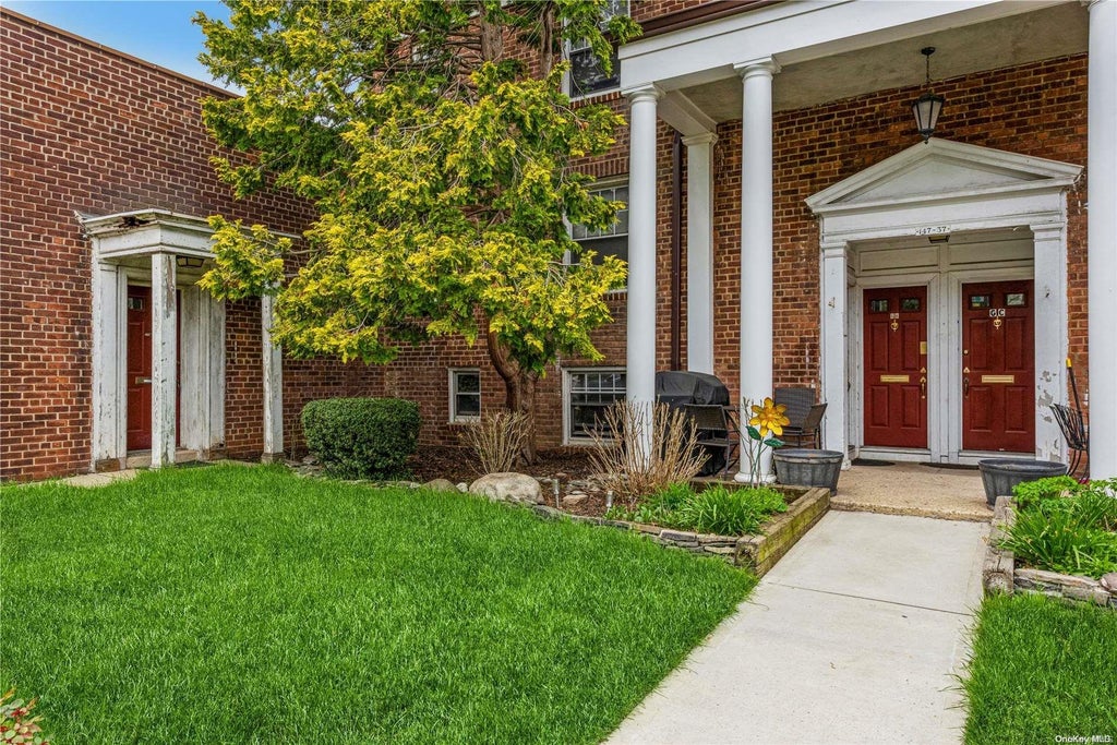 1 of 1 - 147-37 Charter Road 20gb, Kew Garden Hills, NY
