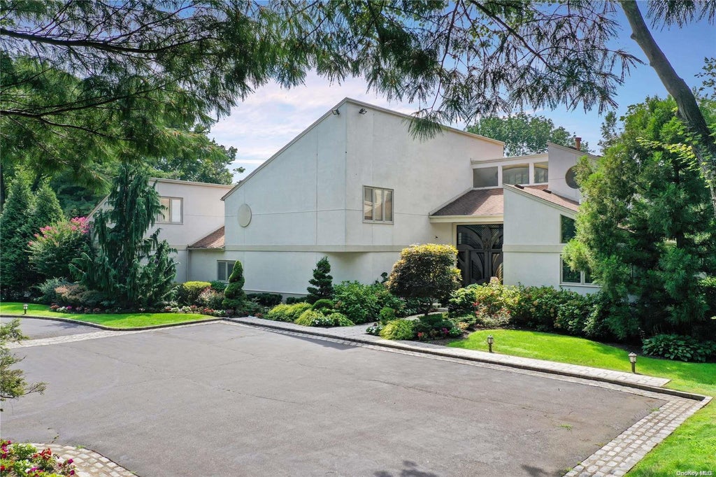 1 of 1 - Undisclosed, Oyster Bay Cove, NY