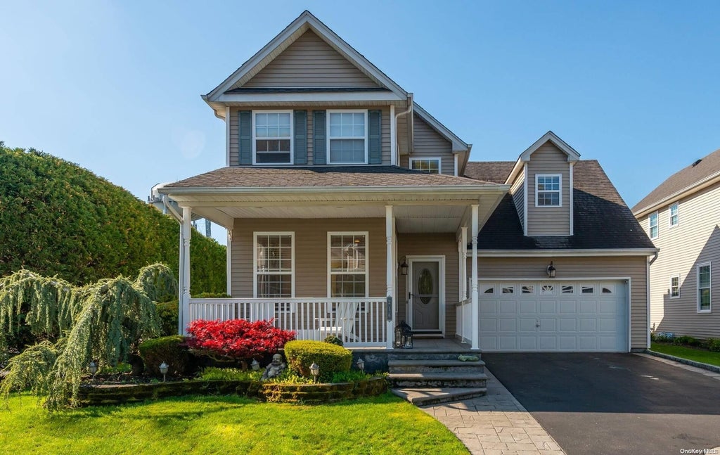 1 of 1 - 216 Pleasant Drive, Bay Shore, NY