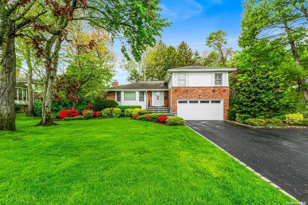 1 of 1 - 8 Wood Valley Lane, Port Washington, NY