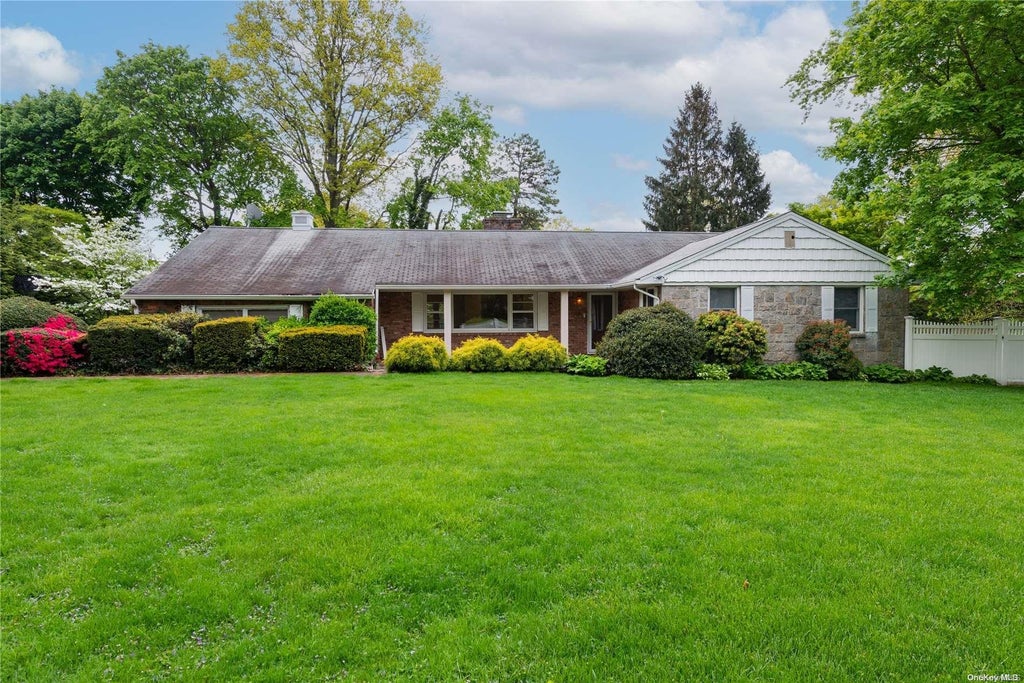 1 of 1 - 5 Poppy Lane, Glen Cove, NY