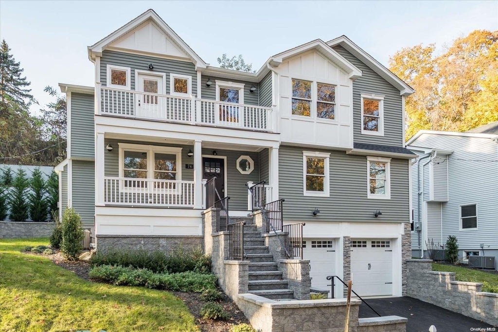 1 of 1 - 74 Mccouns Lane, Oyster Bay, NY