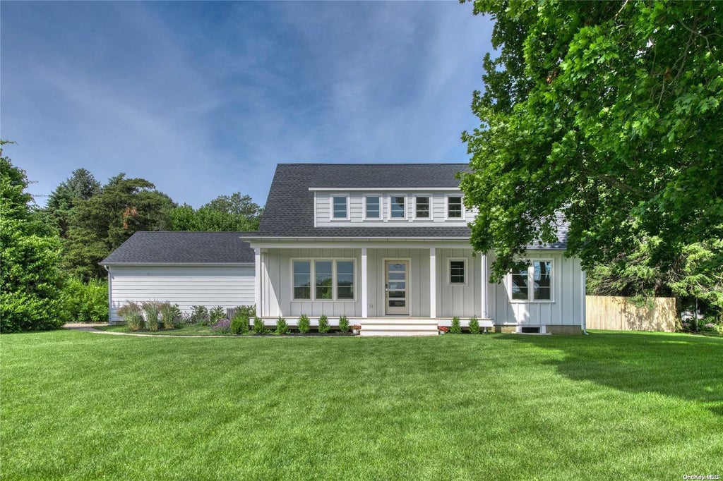 1 of 1 - 560 Little Neck Road, Cutchogue, NY
