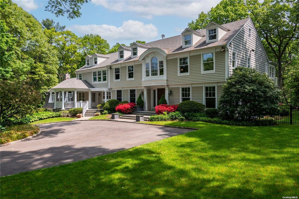 1 of 1 - 10 Redmond Lane, Oyster Bay Cove, NY