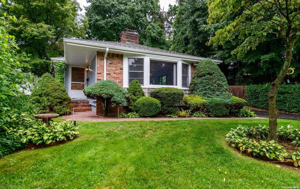 1 of 1 - 37 Cedar Avenue, Locust Valley, NY