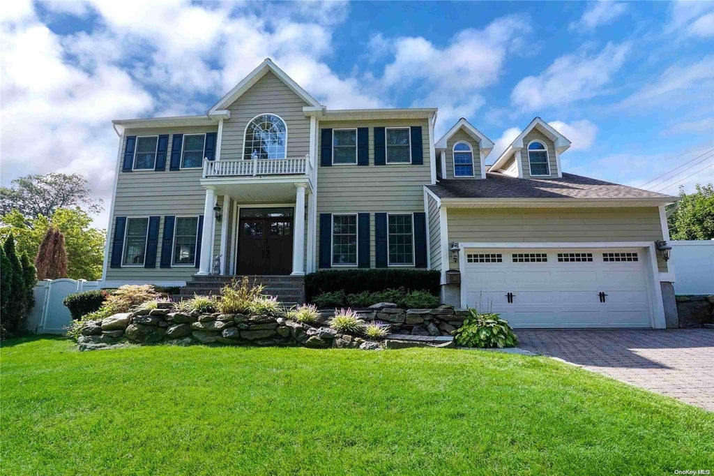 1 of 1 - 25 Baldwin Avenue, Locust Valley, NY