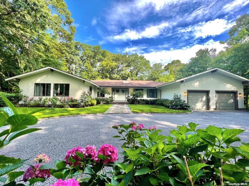 1 of 1 - 41 Tiffany Road, Oyster Bay Cove, NY