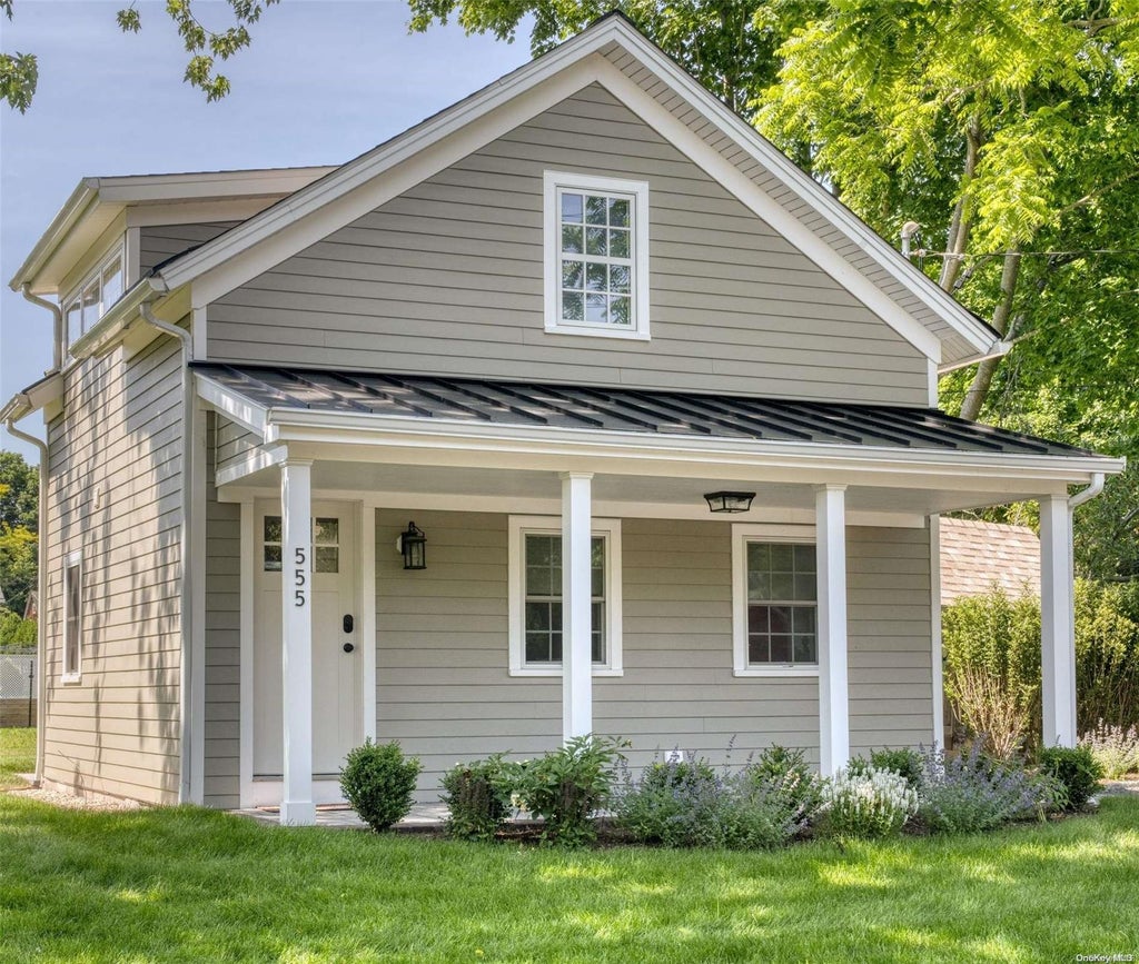 1 of 1 - 555 Bridge St., Greenport, NY