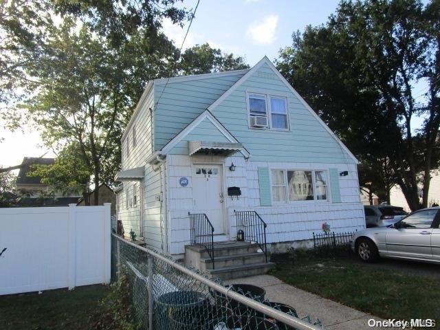 1 of 1 - 28 Hope St., Hempstead, NY