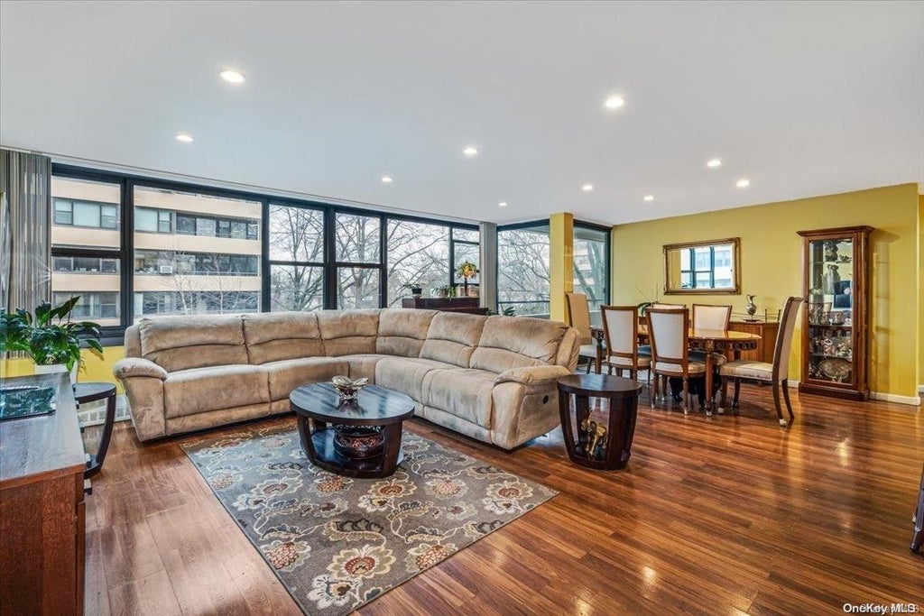 1 of 1 - 162-20 9th Avenue # 4d, Beechhurst, NY