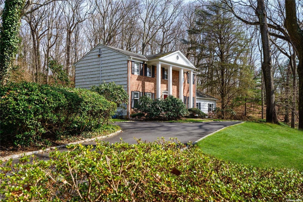 1 of 1 - 29 Glendale Drive, Oyster Bay Cove, NY