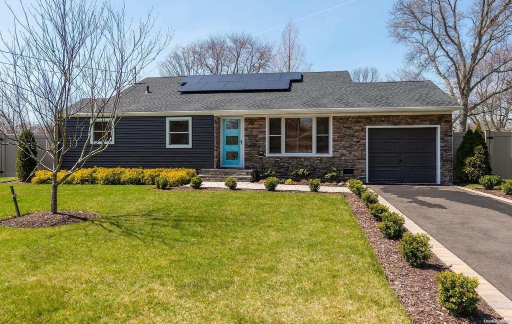 1 of 1 - 954 Manor Lane, Bay Shore, NY